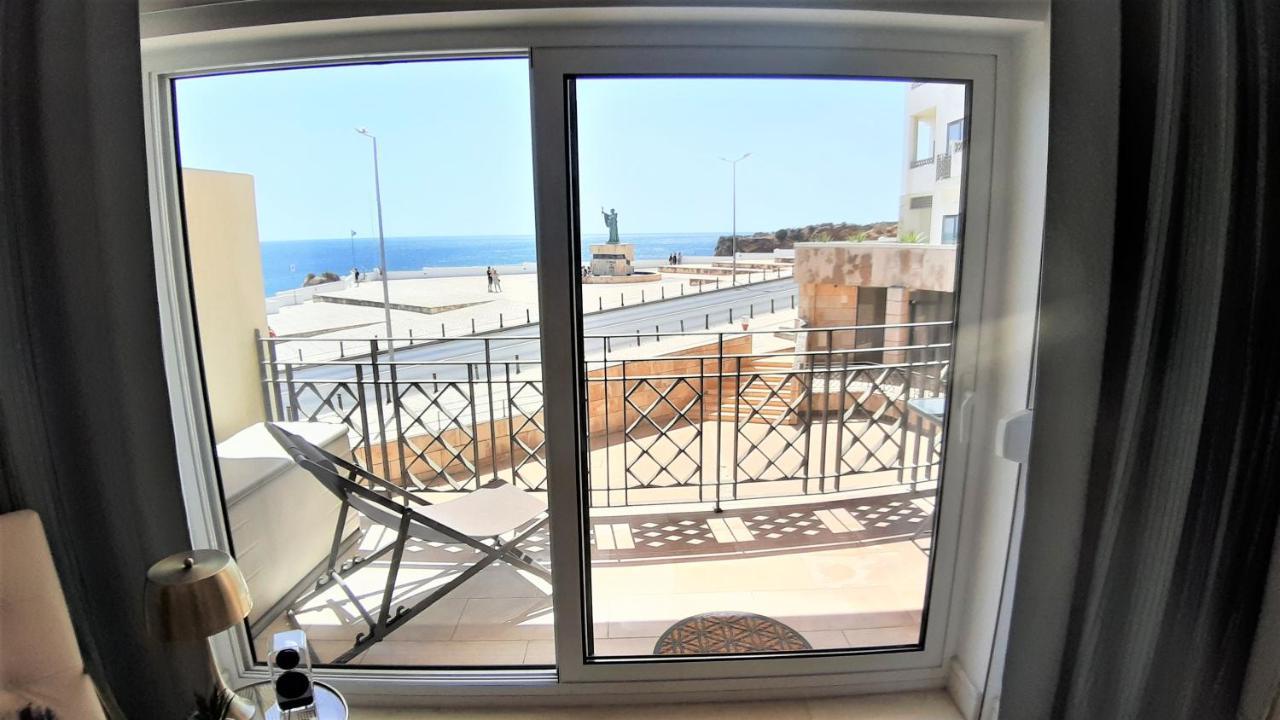 Potato Beach Apartment At Beach Front & Sea View 라고스 외부 사진