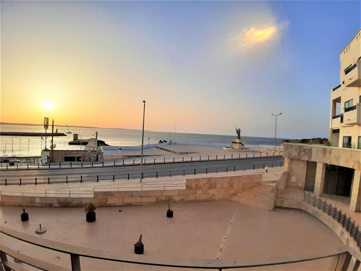 Potato Beach Apartment At Beach Front & Sea View 라고스 외부 사진